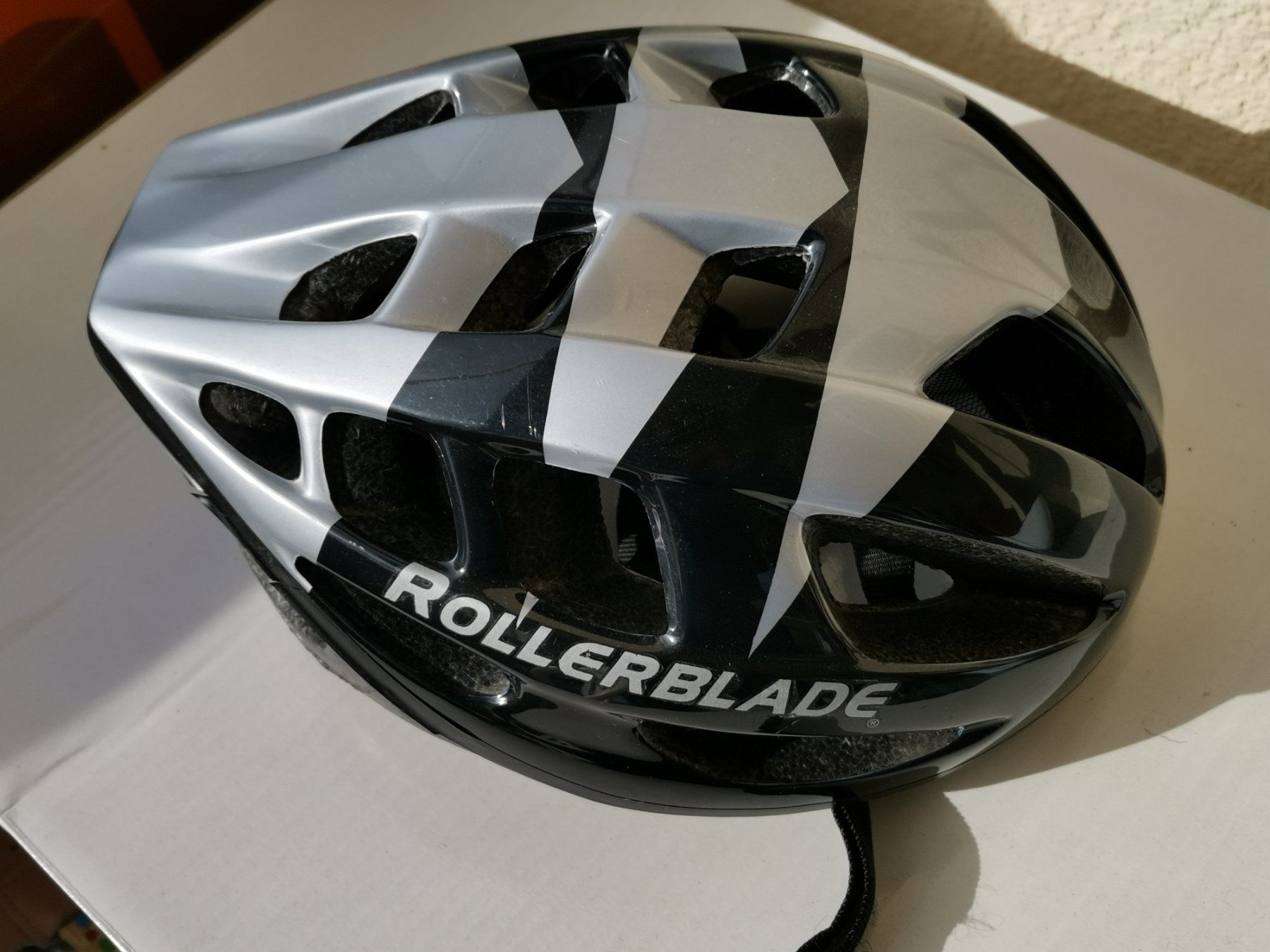 Pattini in linea & Pattini a rotelle: Rollerblade - Inlinekats mit Zubehör Gr.39 helm ,Schoner – Nuovo (secondo la descrizione) da Seuzach venduto da Tritis01 9