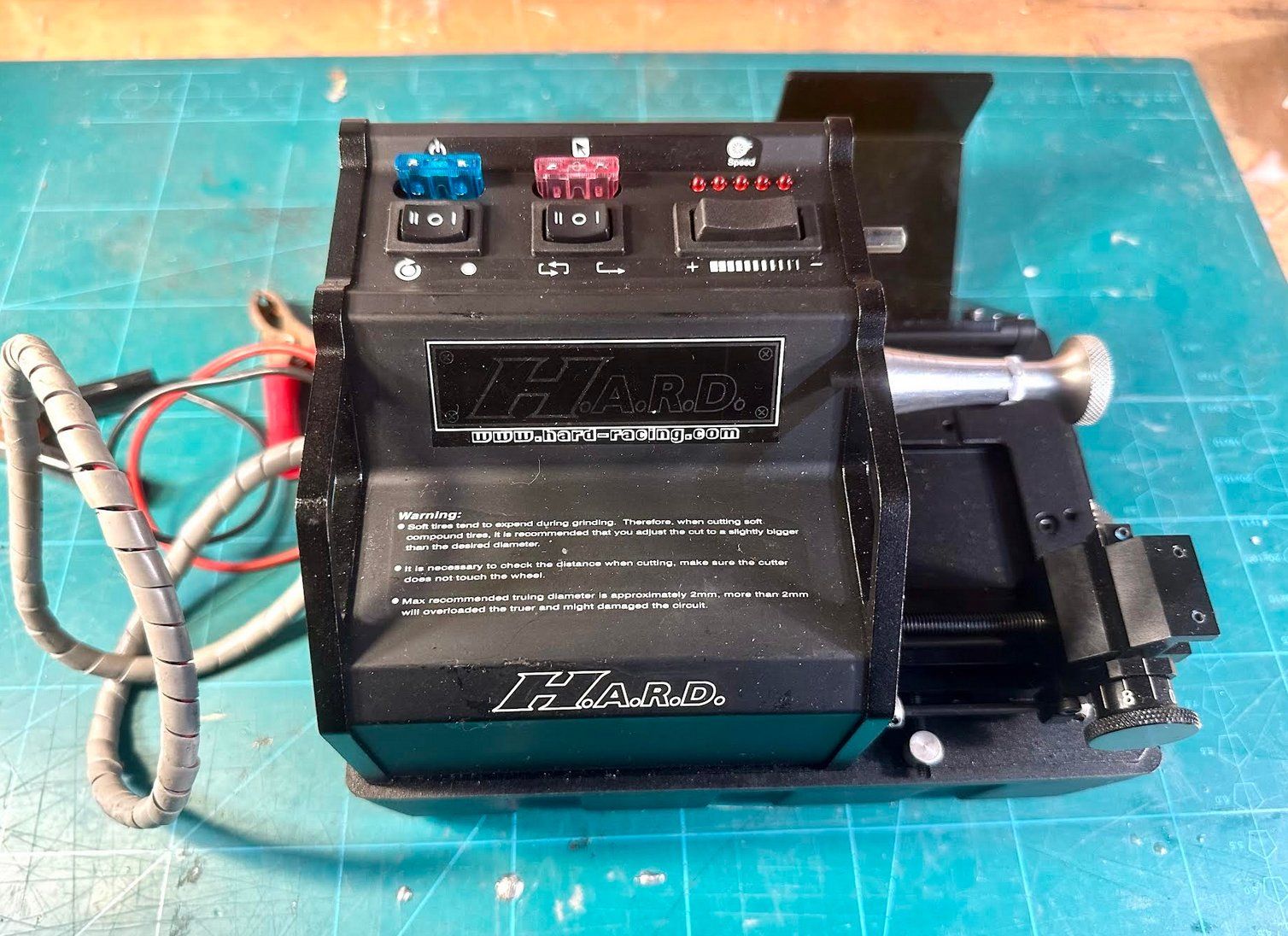 Modellismo RC: Tour à pneus - HARD - 12V – Usato da Trélex venduto da Arnaudyak