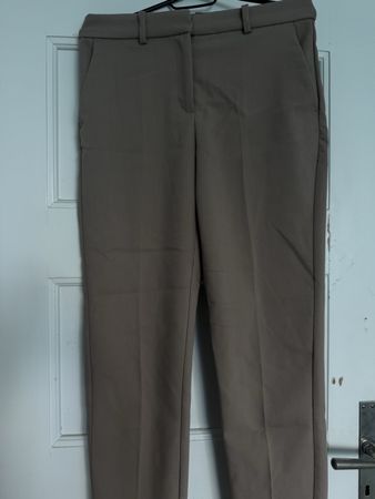 Stoffhose, Beige, Gr. 38, Top Zustand