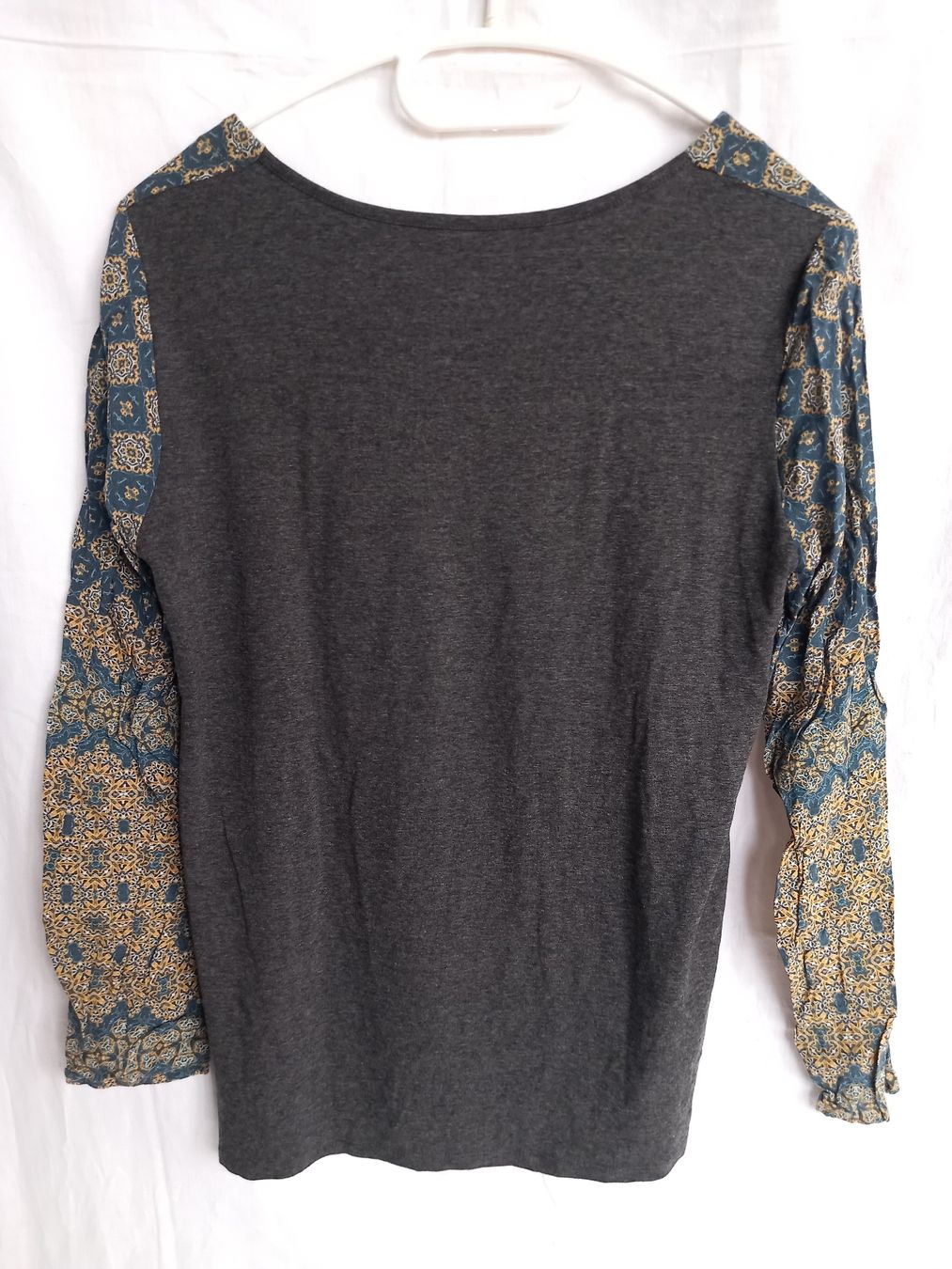 Maglioni & Felpe: Pull boho à motifs bleus et jaunes – Usato da Faoug venduto da per_kp6r 1