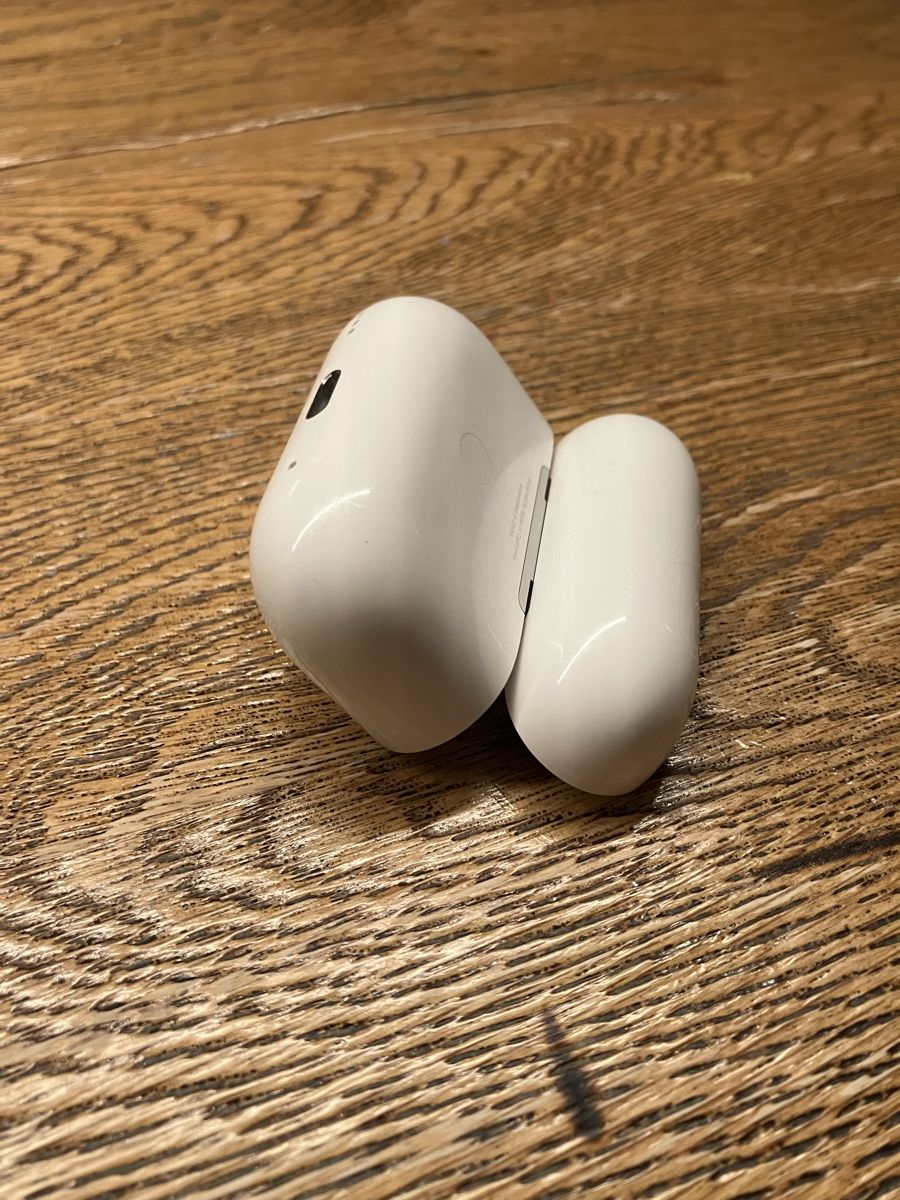 Apple Caricabatterie: Ladecase AirPods Gen 2 – Usato da Busswil BE venduto da mr21 2