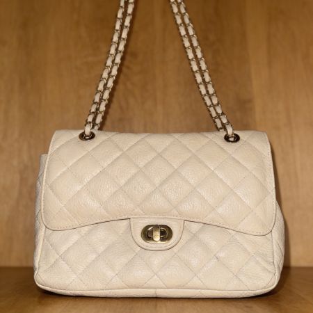 Sac à main matelassé beige