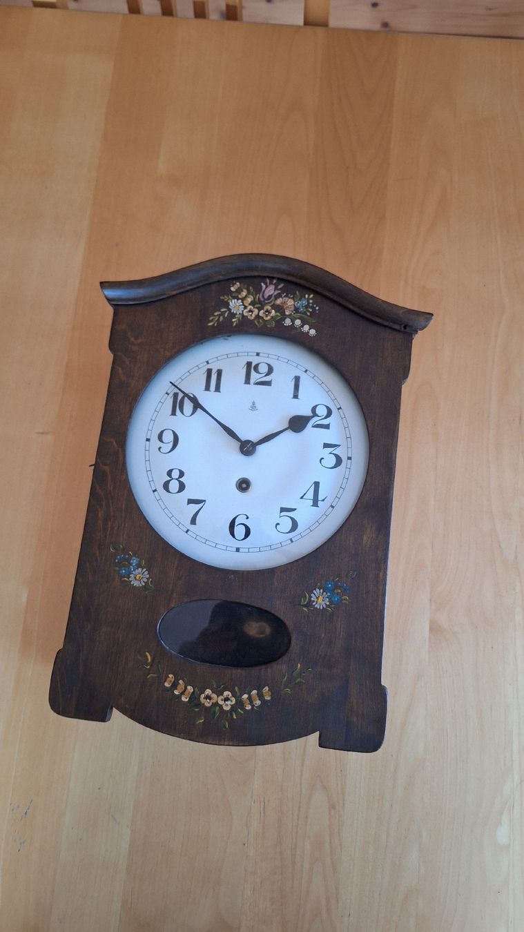 Orologi da terra & Orologi da parete: Wand Pendeluhr alt – Usato da Bönigen venduto da saft195619