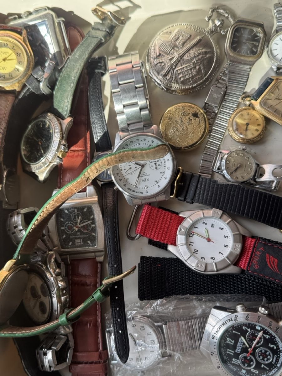 Orologi: Lot de montres diverses – Usato da Martigny venduto da Amh_xl 1