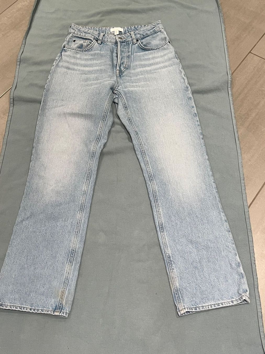 H&M Jeans: Jeans H&M hell Grösse 38 – Usato da Zürich venduto da Stami129