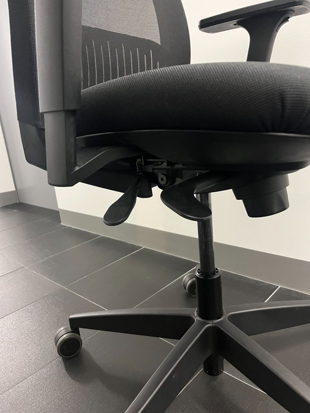 Sedie: Chaise professionnelle de bureau réglable – Usato da Sion venduto da Flo017 3
