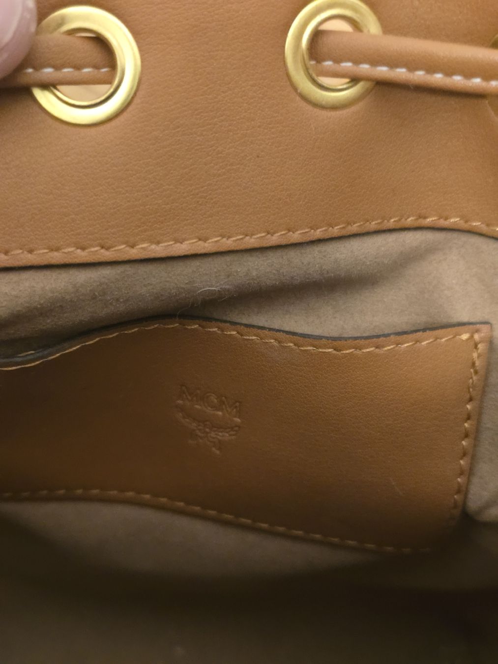Mcm Sacs femmes: MCM mini umhängetasche – Neuf (Voir description) à Niederbipp par Tiffany1771 3