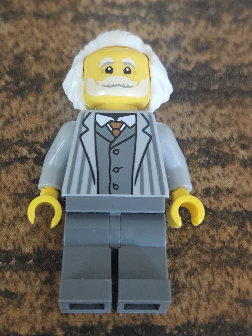 Lego Kit di costruzioni: lego figurine idea173 Orient Express Passenger - Scientist – Usato da Confignon venduto da Ecrofigs