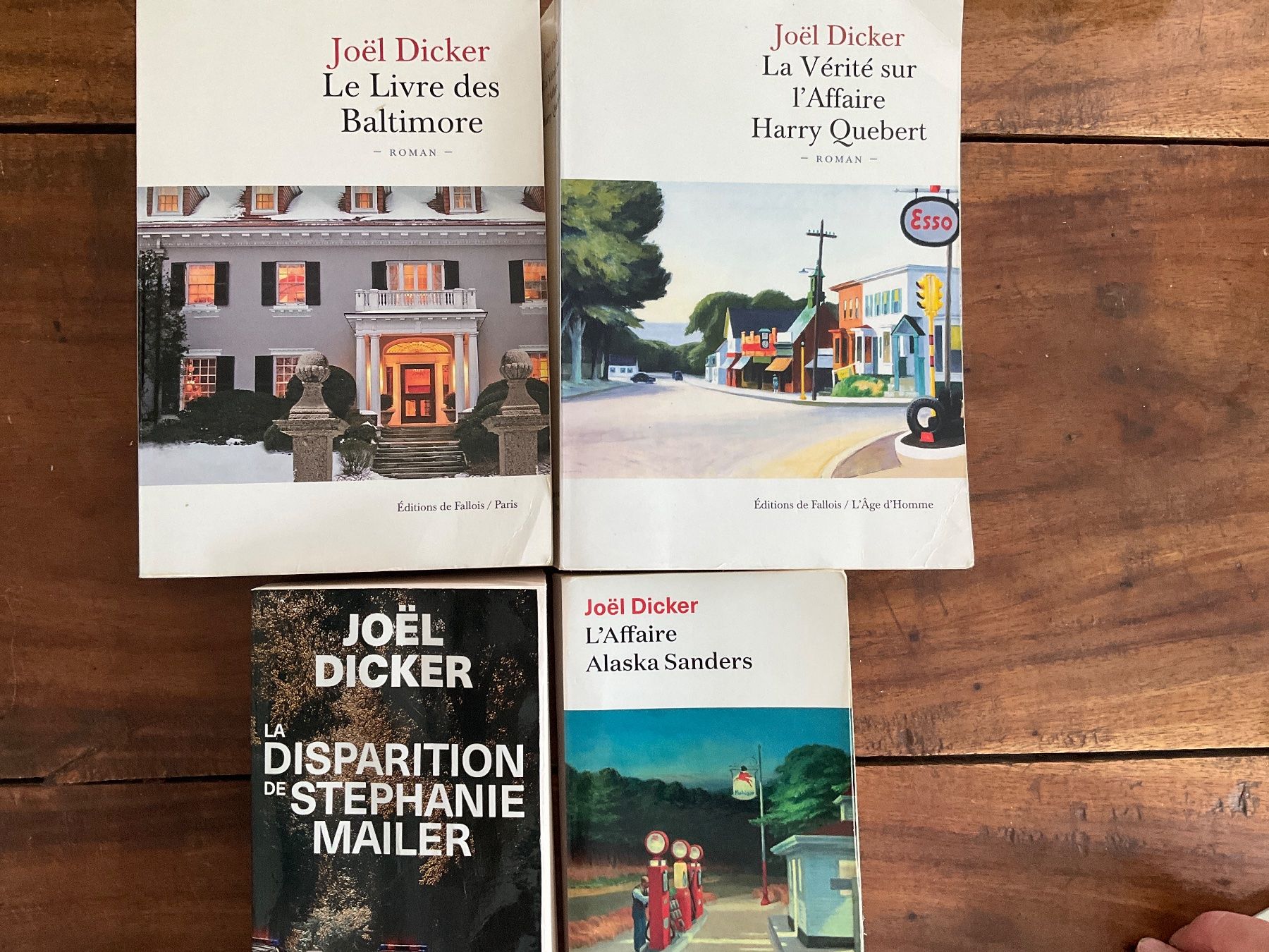 Libri: Joël Dicker - Lot de 4 romans d'occasion - – Usato da Avenches venduto da Lactobacille 1