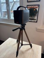 Nebula Mars II Pro Beamer inkl. Stativ - neuwertig