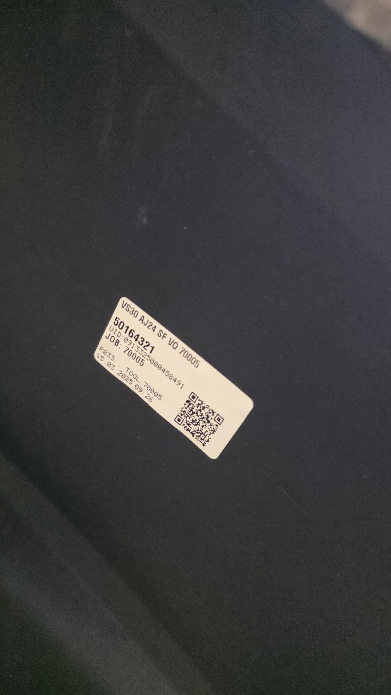 Mercedes-Benz Tutti i ricambio: Mercedes Sprinter 907 2025 Front Schürtze – Nuovo (secondo la descrizione) da Laax GR venduto da chr_6q5z 3