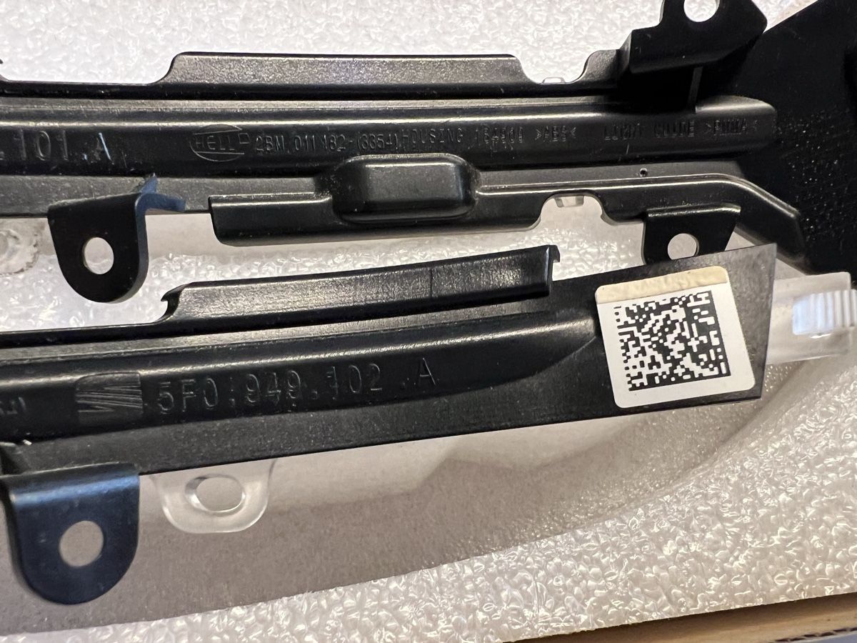 Seat Tutti pezzi di ricambio auto: Seat Blinker LED – Usato da Wallisellen venduto da sev_n7tv 2