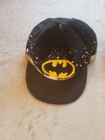 Kappe Batman Logo Schwarz mit weissen Spritzern