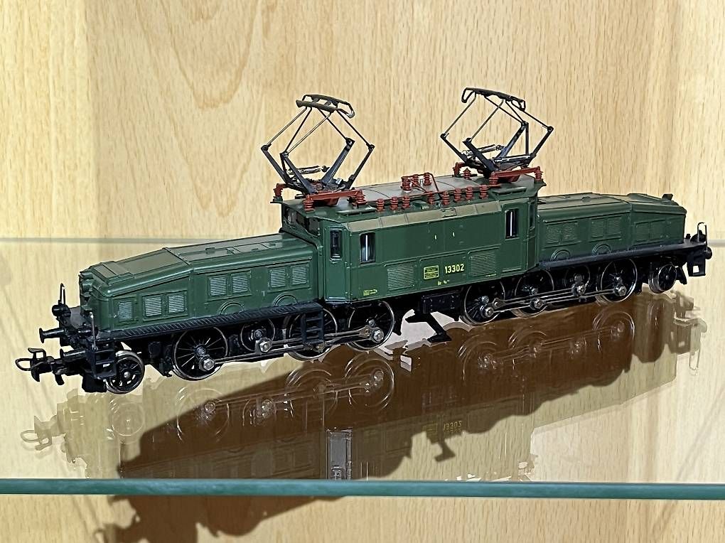 Modelleisenbahnen: Märklin 3056 HO SBB Ce 6/8 Krokodil – Gebraucht aus Stettlen von sellthat