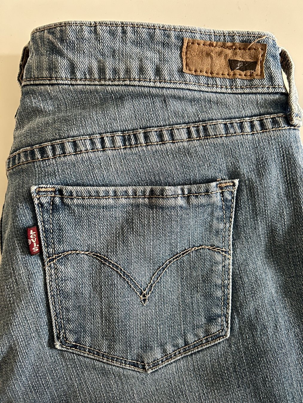Levi's Jeans: Levi Strauss Damen Jeans – Gebraucht aus Steffisburg von Maratsch 3