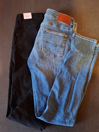 2 neue Jeans Grösse 170/176