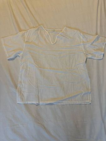 weisses und graues cotton shirt