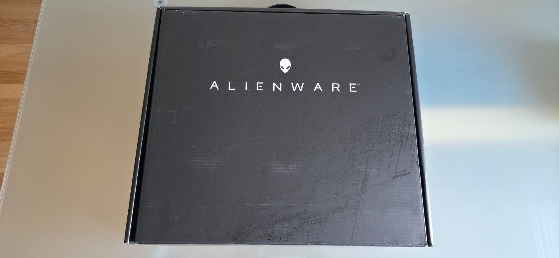 Alienware Notebooks: Alienware Gaming Laptop 17" R4 4K Display DEFEKT – Defekt aus Münchenbuchsee von volvofh16-660 2