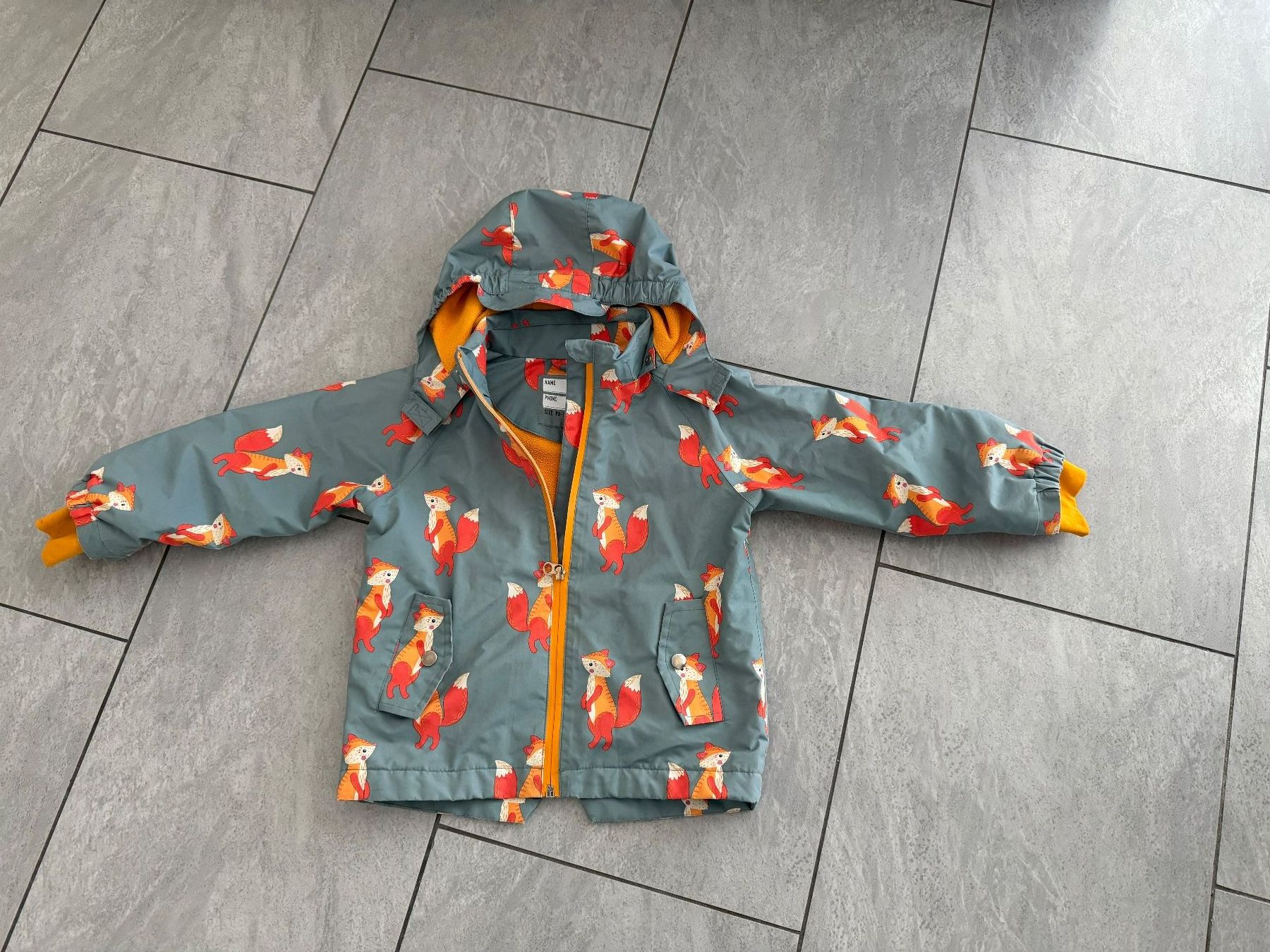 Tchibo Jacken & Mäntel: Regenjacke - Grösse 98-104 - Tchibo – Gebraucht aus Bülach von Loredana13