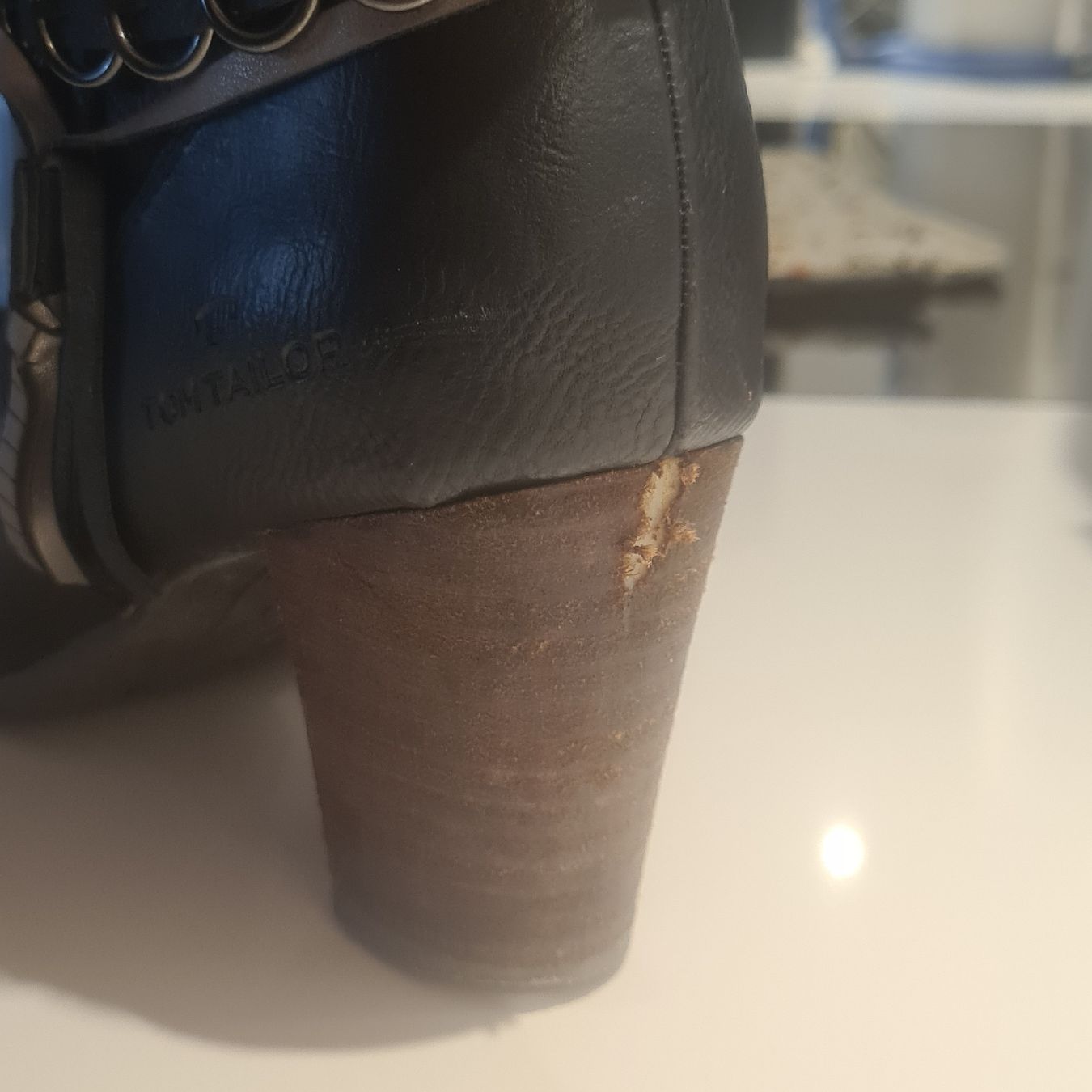 Tom Tailor Scarpe da donna: TOM TAILOR Stiefeletten Gr. 36 Braun – Usato da Steinen venduto da turbogeiss99 6
