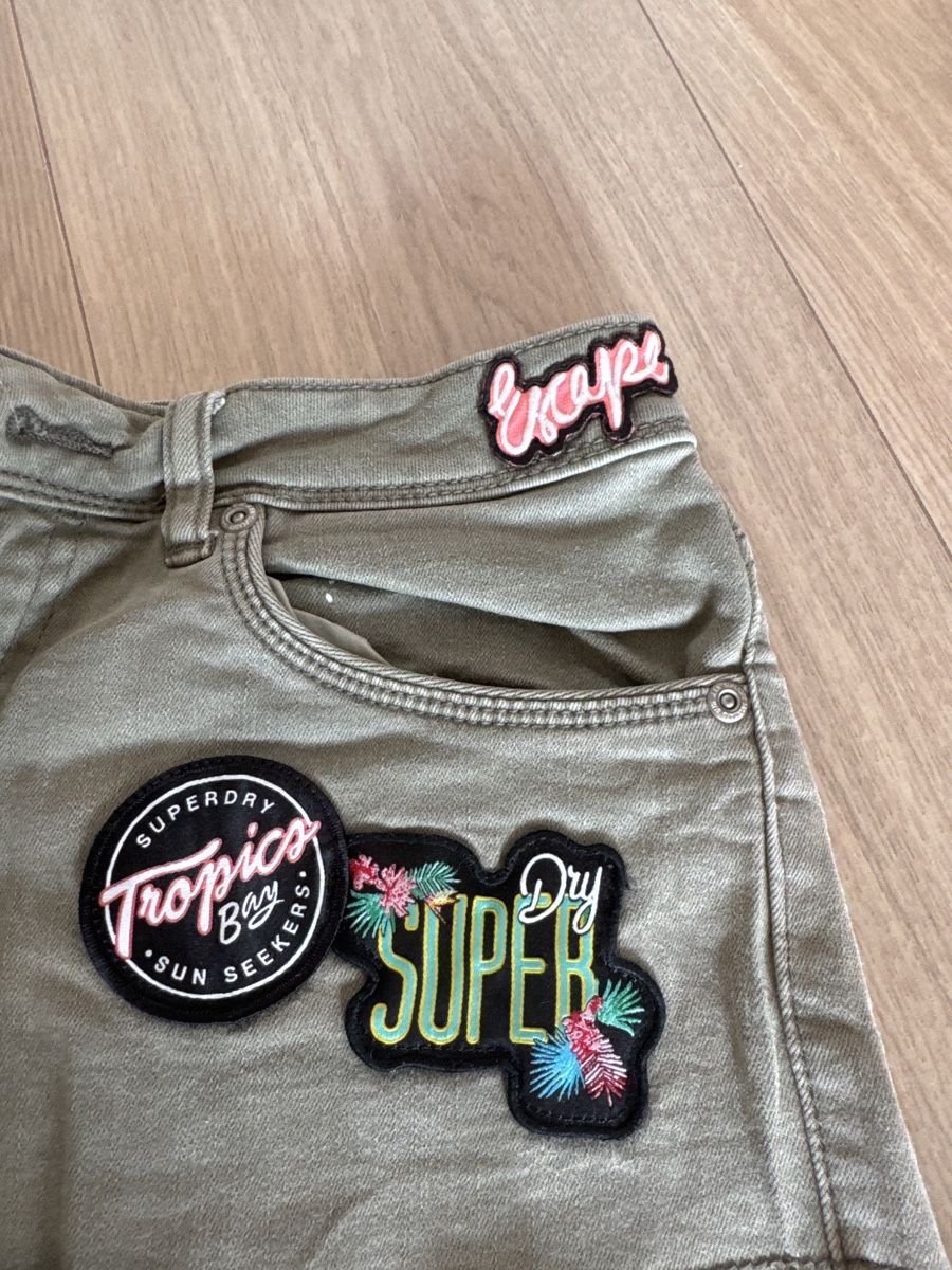 Superdry Jeans: Superdry Shorts – D'occasion à Küttigen par evelineh04 2