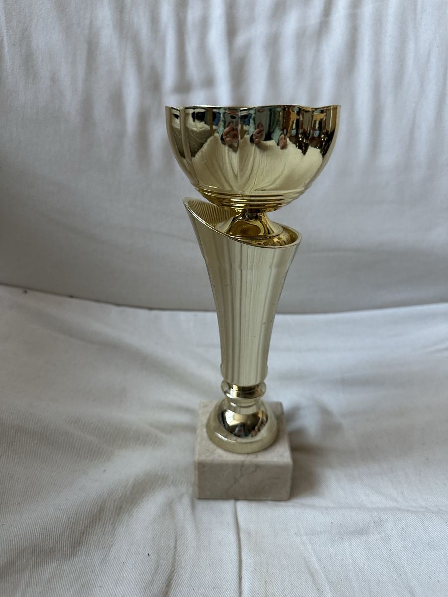 Altre raccolte & rarità: Goldener Pokal – Usato da Basel venduto da ari_f26x 3