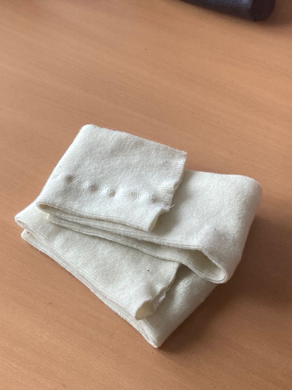 Socken: Beinstulpen Legwarmers gelb butteryellow – Gebraucht aus Wädenswil von Minou_ql76 1