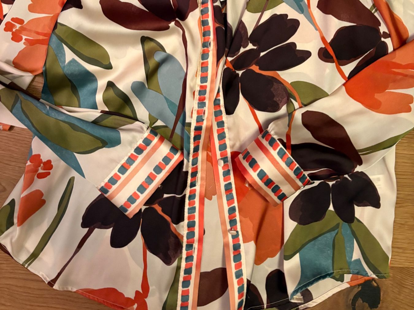 Zara Camicette: Bluse Damen Langarm mit Blumenmuster Grösse L neu – Nuovo (secondo la descrizione) da Gutenswil venduto da mse_hbj5 6