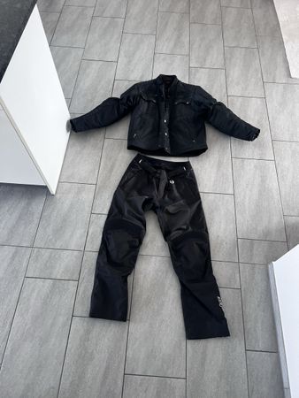 Komplette Motorrad Ausrüstung inkl Handschuhe, Helm, Freecom