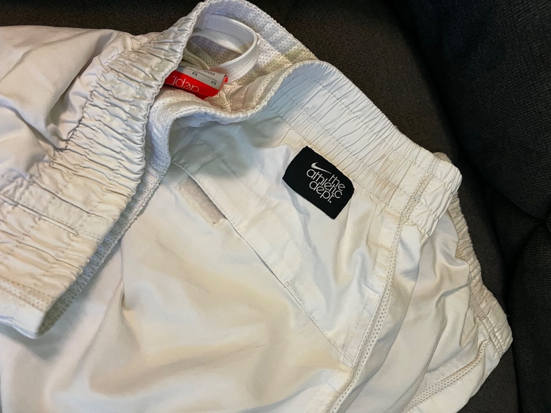 Nike Pantaloni: Nike Trackpants Gr. M – Usato da Allschwil venduto da GrenzWert 1