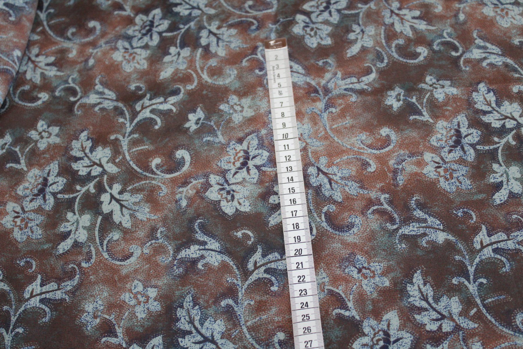 Tissus: ***AUSVERKAUF*** Stoff Kleiderstoff Viscose – Neuf (Voir description) à Obfelden par solomon111 2