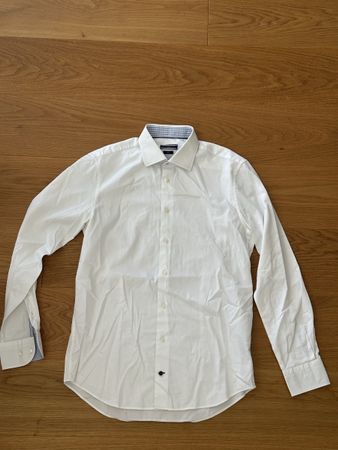 Tommy Hilfiger Tailored Hend Weiss – Fitted – Gr. 40/15¾