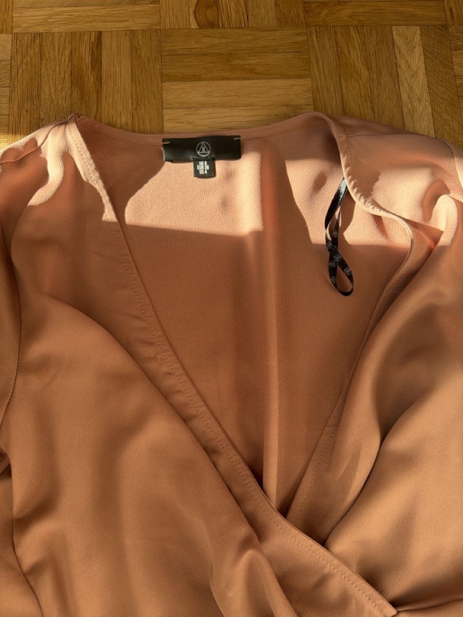 Vestiti: Robe vieux rose MISSGUIDED – Usato da Le Locle venduto da Mayd_h 1