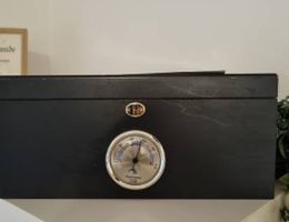 Humidor schwarz mit Hygrometer neuwertig