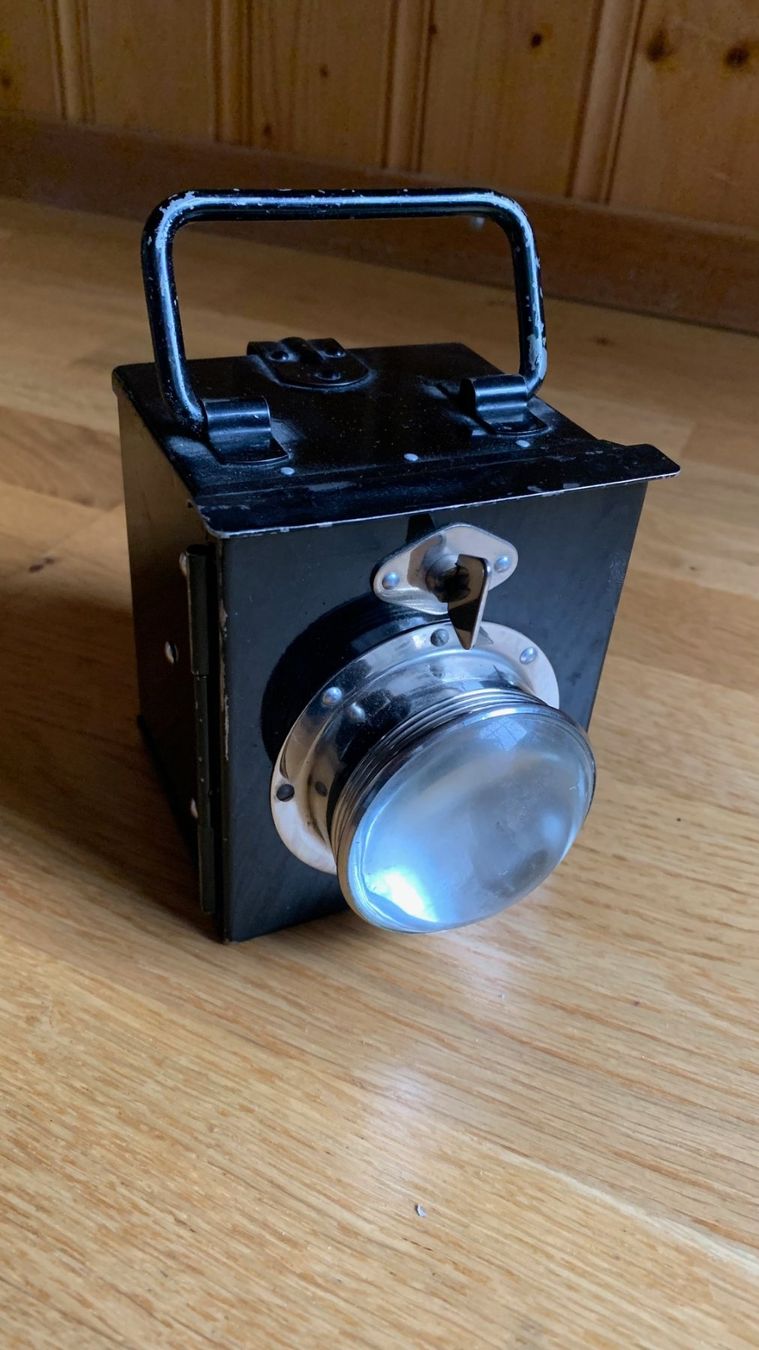 Lampes anciennes: Handlampe – Défectueux à Frutigen par Gehrihorn