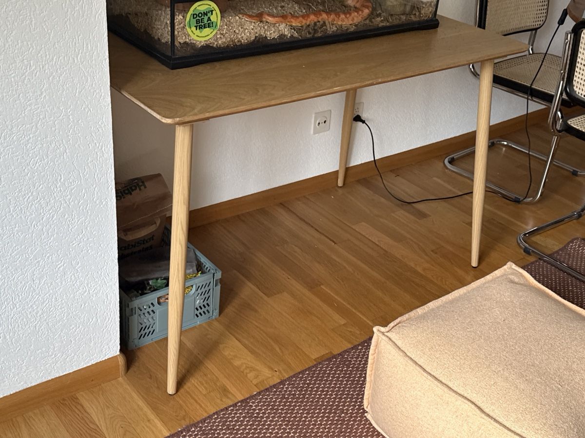 Ikea Tische: Tisch / Pult – Gebraucht aus Basel von ayl_qpf7 2