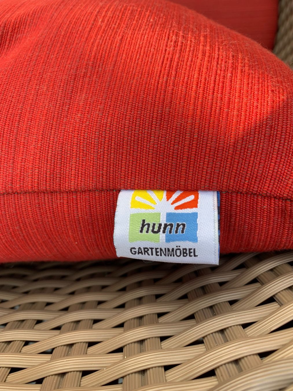 Hunn Tischset: Gartenmöbel Set Hunn Rattan – Gebraucht aus Bischofszell von Forrestpark 1