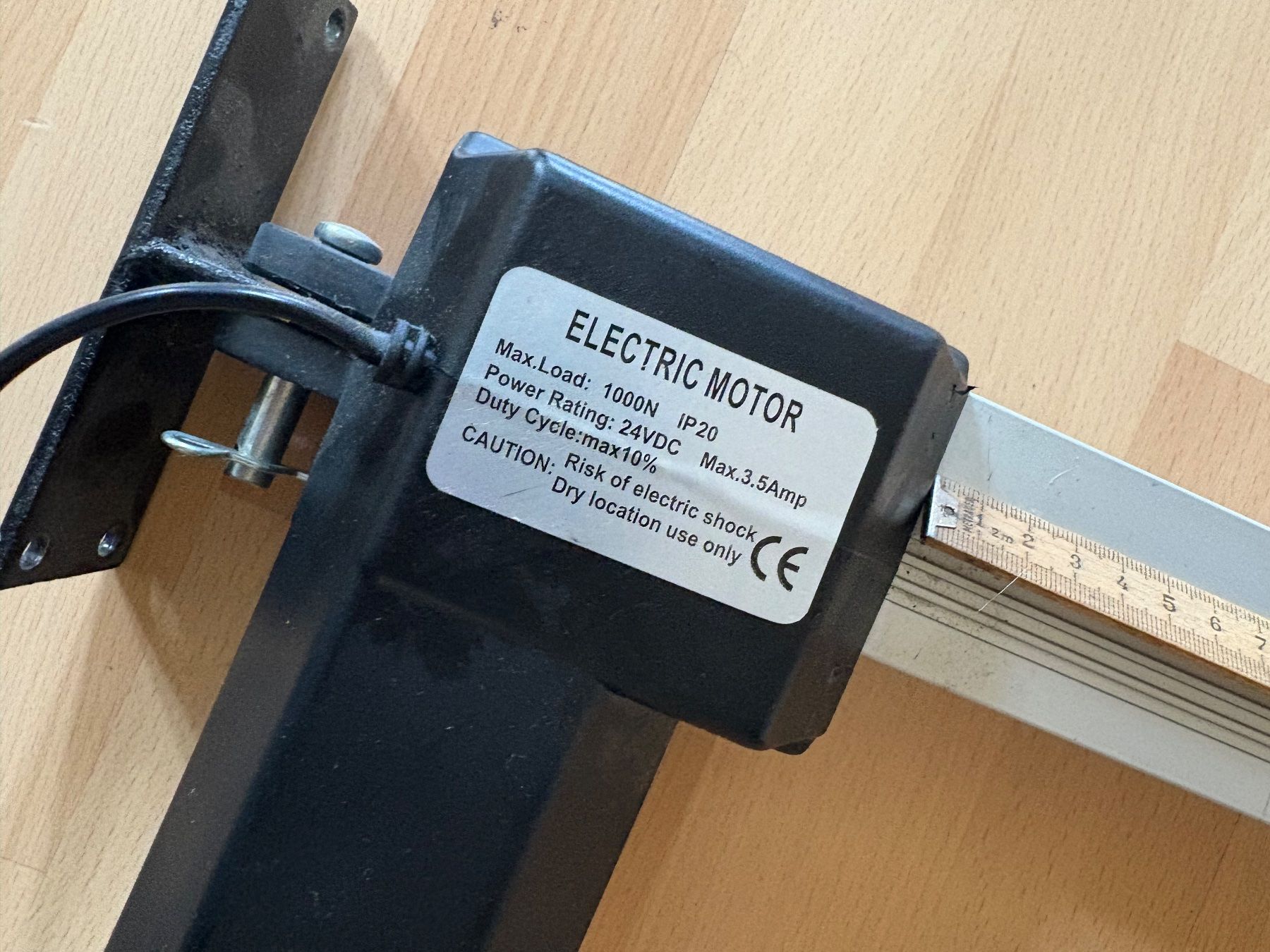 Supporti a parete: Elektrische Fernsehhalterung – Usato da Schwändi GL venduto da Lego_und_co 3