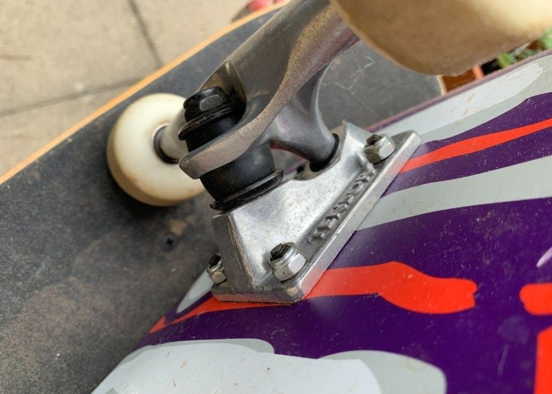 Blind Skateboards Skateboards: 2 Skateboards Blind und Cliché – Usato da Untersiggenthal venduto da vonberner 7