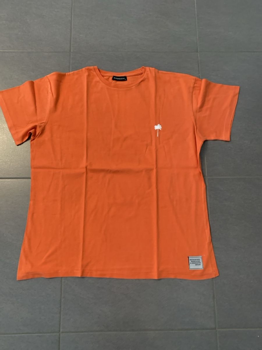 T-shirt: T-shirt oversize – Usato da Collombey venduto da amina36