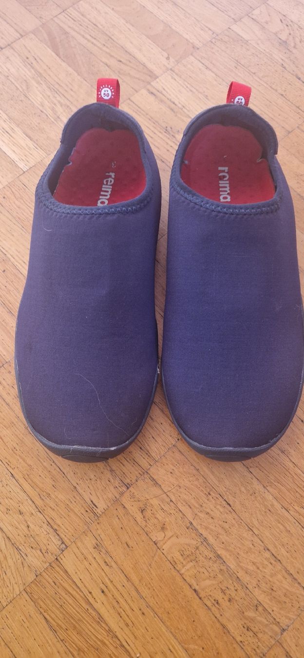 Scarpe per ragazzi: Reima Badeschuhe – Usato da Fällanden venduto da Stern722