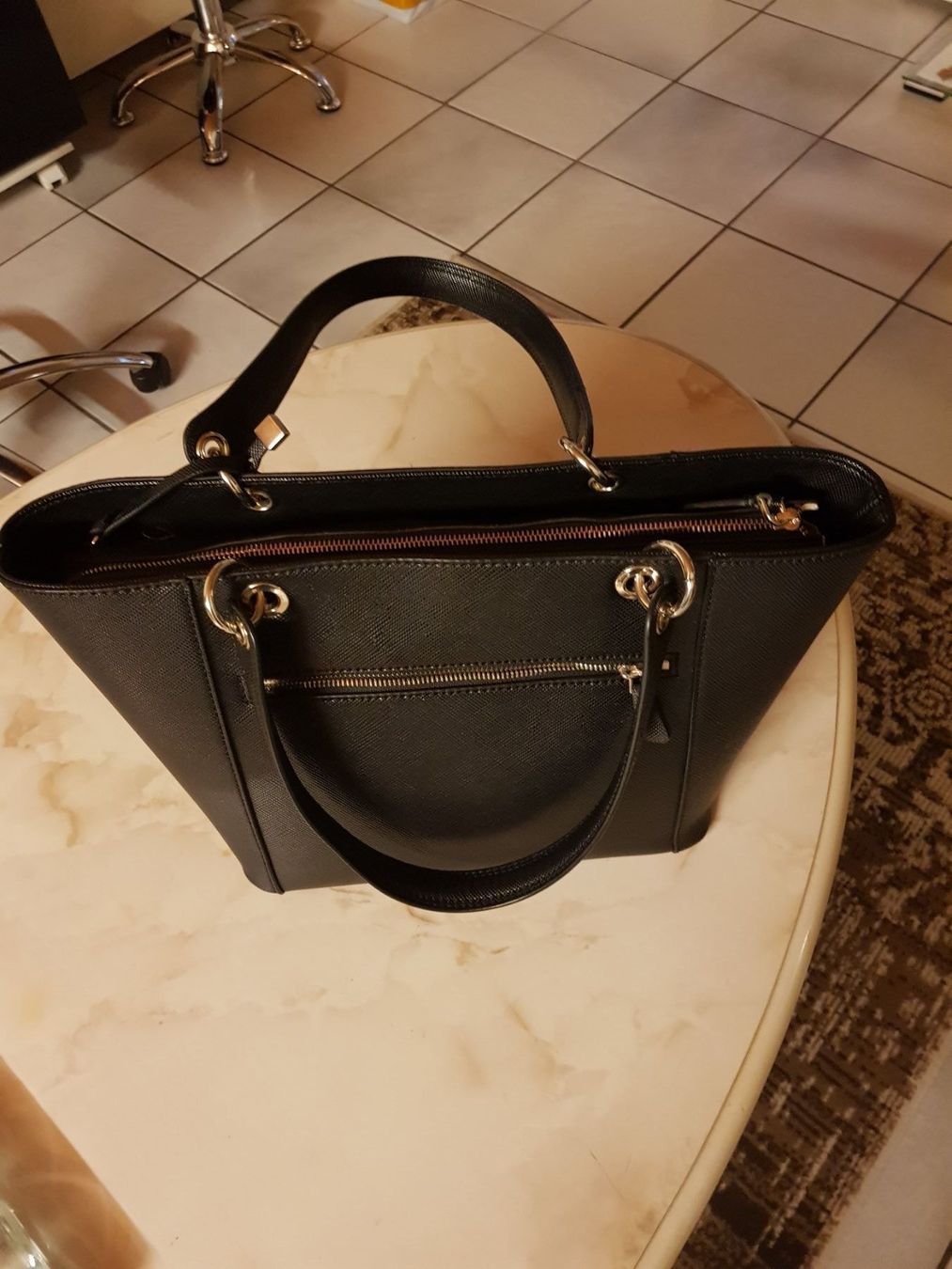 Guess Borse da donna: Guess eine tolle Handtasche Damen – Nuovo (secondo la descrizione) da Rümlang venduto da Sabado