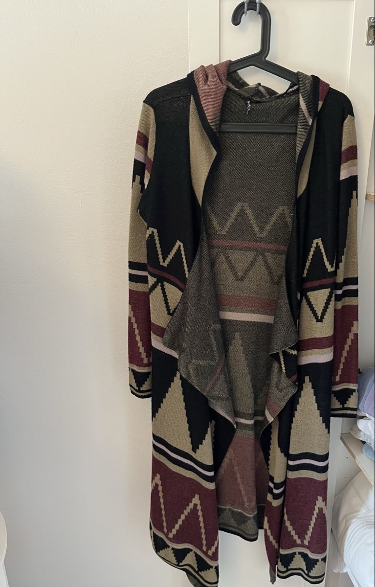 Maglioni & Felpe: Cardigan mit Kapuze – Usato da Schönenberg TG venduto da seraaina