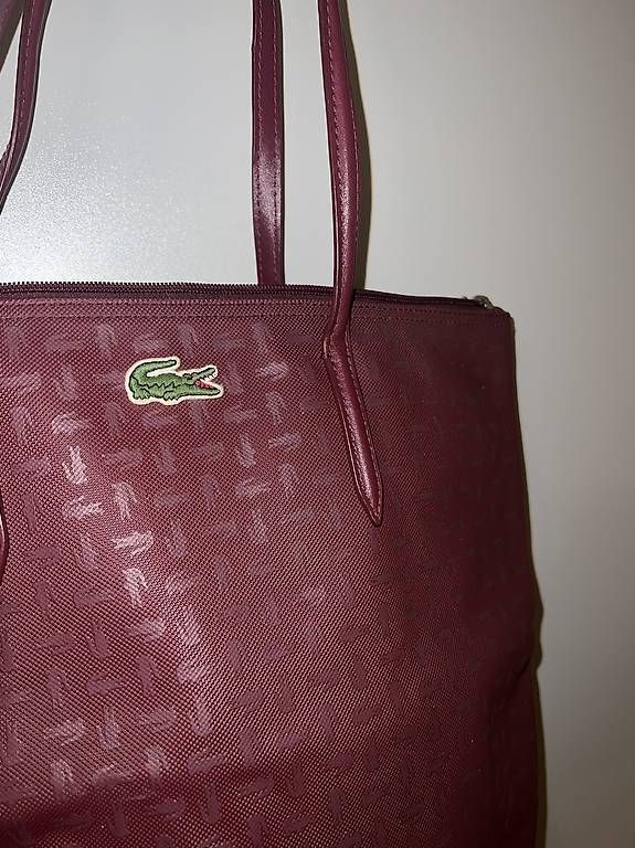 Borse da donna: Lacoste Tote Bag - Burgundy/Maroon – Usato da Herrliberg venduto da jes_ytm2 1
