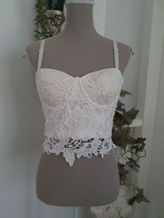 Weisse Spitzen-Corsage Gr M *neu*