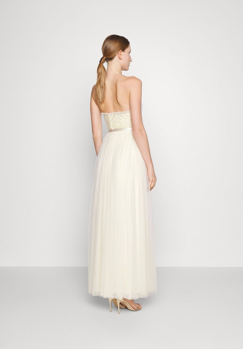 Kleider: Needle & Thread EXCLUSIVE Kleid Neu! Orginalpreis 550.- – Neu und originalverpackt aus Zürich von luxuryoutlet1 2