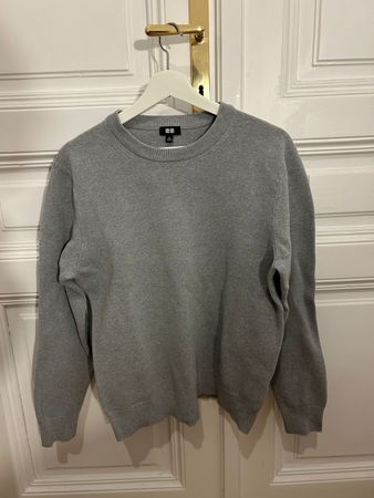Pullover Uniqlo grau Groesse M guter Zustand