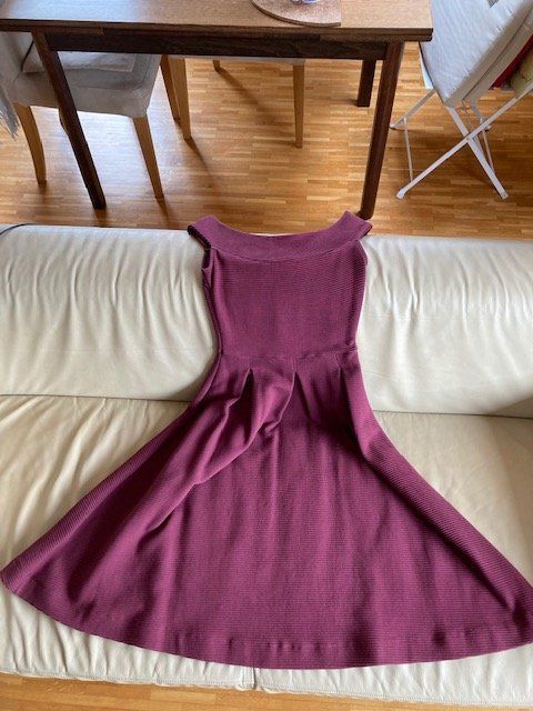 Mint & Berry Robes: Robe MINT & BERRY taille XS – Neuf (Voir description) à Bursins par Mr1968 3