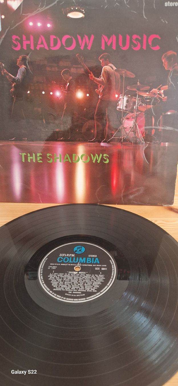 Schallplatten: Vinyle The Shadows - Shadow Music – Gebraucht aus Yvonand von RF-VINYL