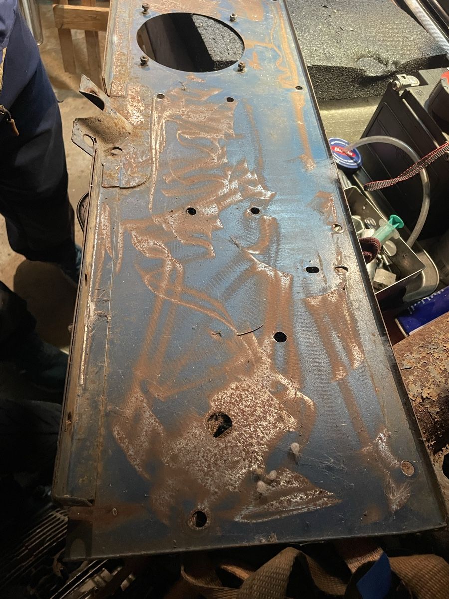 Tutti pezzi di ricambio auto: Willys Jeep Armaturenbrett – Usato da Zürich venduto da ger_8qfx 5